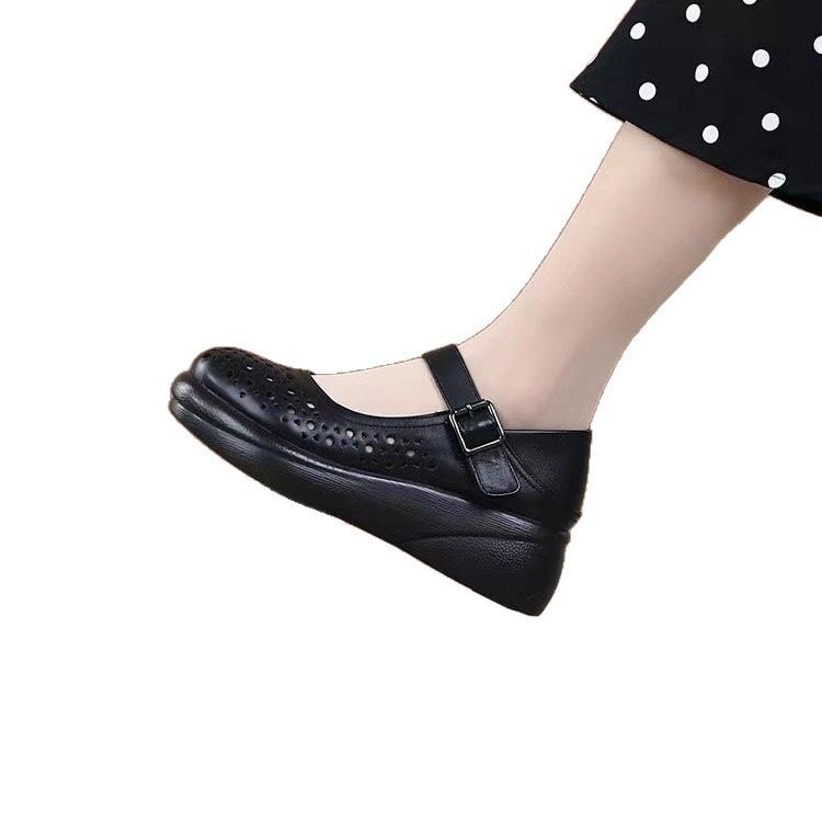 Women's shoes soft leather round head hollow explosion 2025 summer soft sole mesh mother shoes light and comfortable platform sandals women