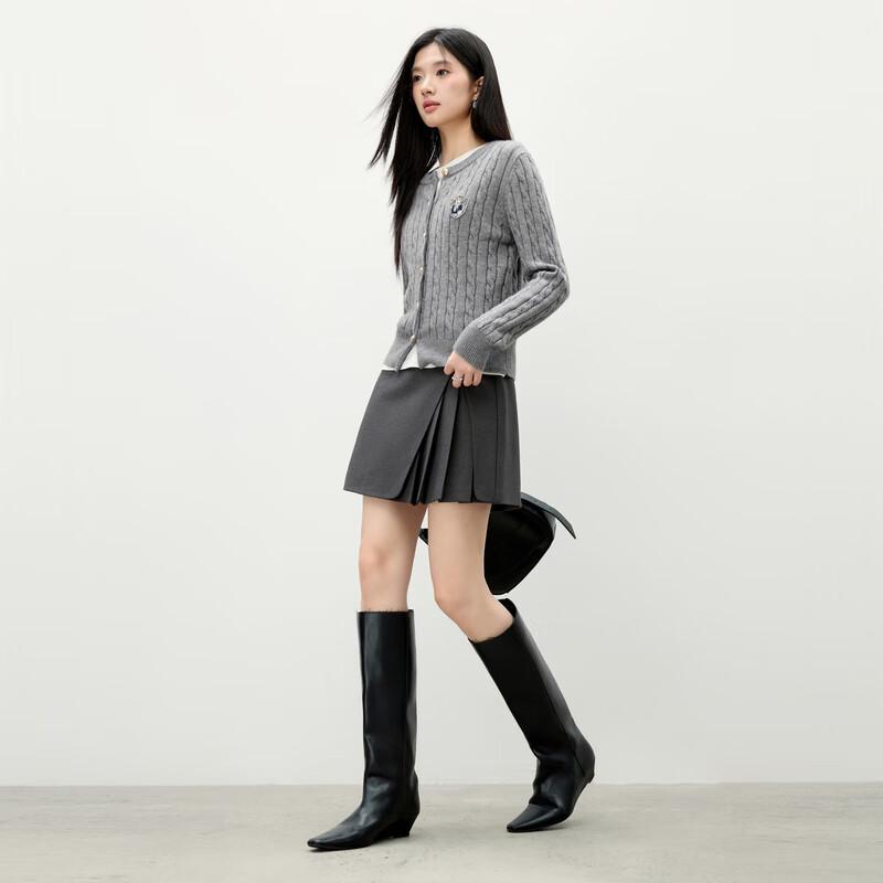 Qiusbuyi Women's Classic Fitted Round Neck Knit Cardigan