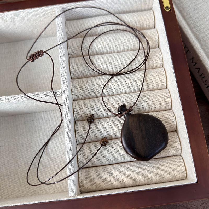 Retro Ethnic Wood Gourd Pendant Necklace - Adjustable Drawstring Sweater Chain