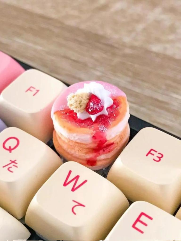 Simulation gourmet keycaps, cream strawberry muffins,  pancakes, personalized niche mechanical keyboard keys keyboard keyboard