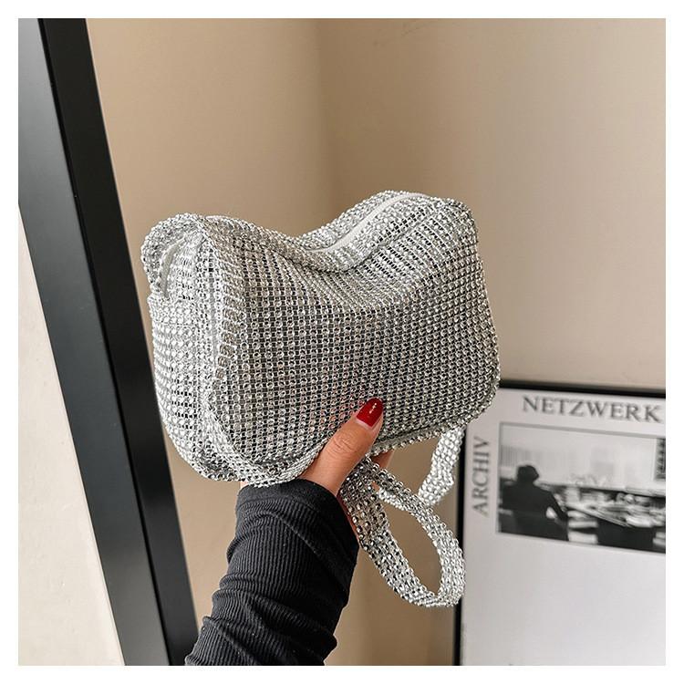 2024 Spring New Fashion Silver Street Trendy Shoulder Bag Pu Material