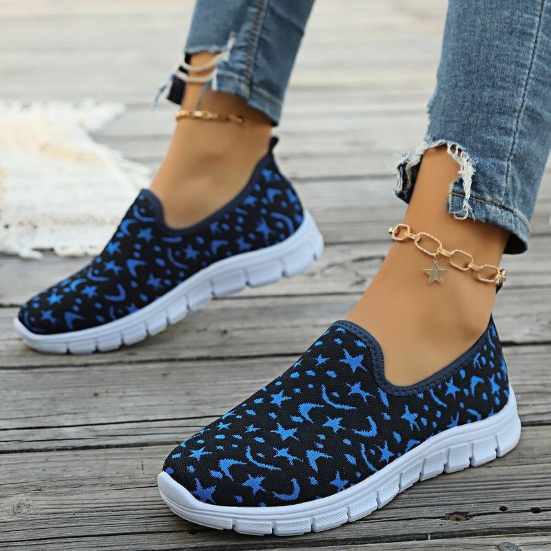 Women's Large Size Spring and Summer Casual Flying Weave New Soft Sole Breathable Mesh One-foot Slip-on Shoes