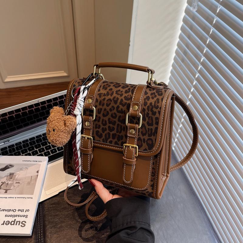 Leopard print retro backpack women's new fashion casual class bag ins lightweight travel small backpack