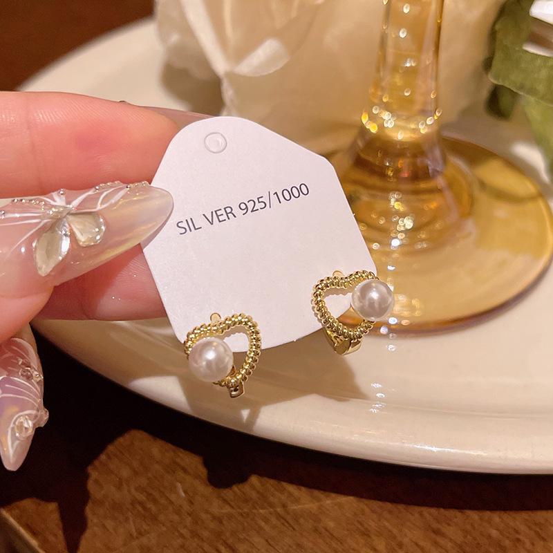 

Женские серьги Love с геометрическим жемчугом в стиле Гонконга 2024 года — маленькие и изысканные A1887 b золотой