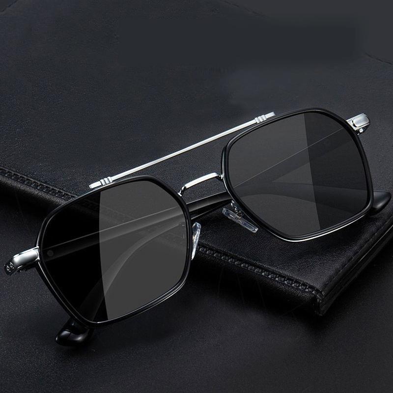 Intelligent Photochromic Sunglasses for Men Professional Day Night Driver Sunglasses UV400 Retro Luxury Design Glasses vintage