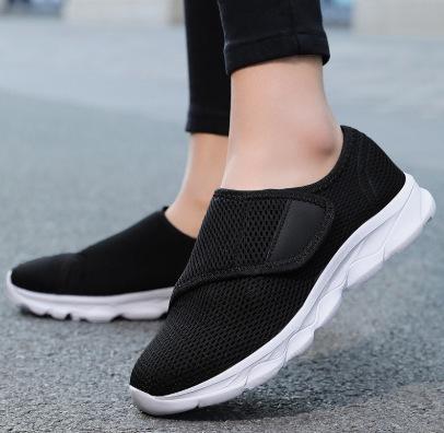 Large size mesh breathable shoes Velcro flat-soled single shoes Lightweight and comfortable shoes Men's and women's casual shoes