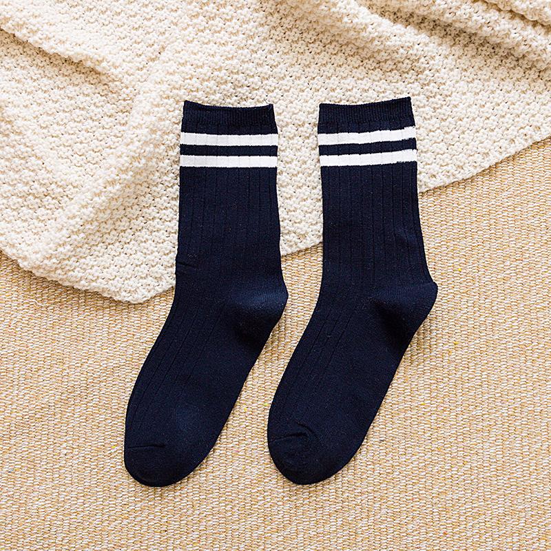 Neue koreanische japanische Art Damen Socken Lockere Socken Schulmädchen Harajuku Einfarbige Nadelstrick Gestreifte Lässige Baumwollsocken