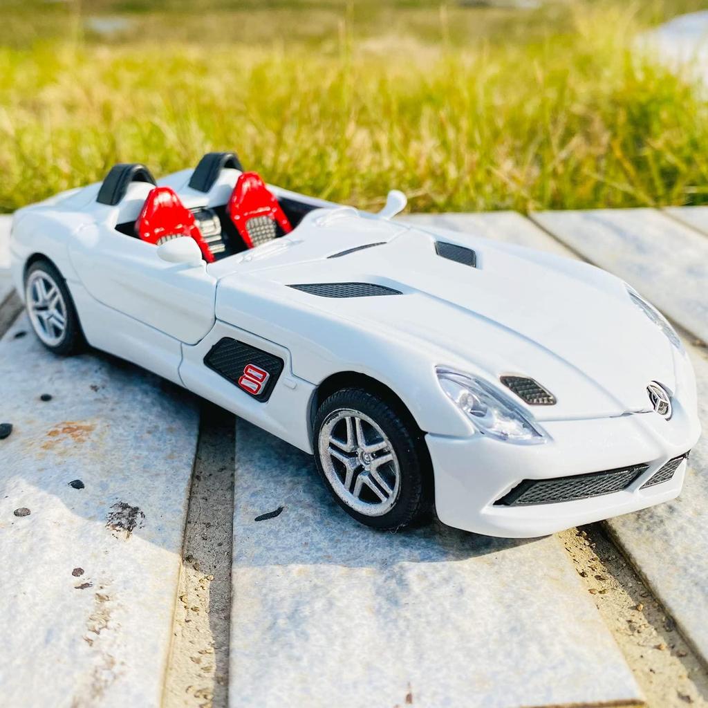 Coche modelo Benz SLR a escala 1/32, coche de juguete de Metal fundido a presión con luz y sonido, vehículos deportivos, juguetes para niños, regalo