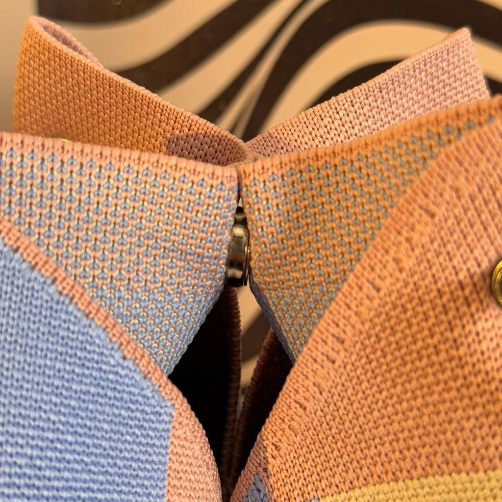 2025 Knitted Hollow-out Flower Handbag: Versatile, Large Capacity, Stylish Souvenir Gift