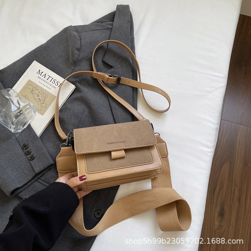 Autumn and Winter Retro Bag Women's New Light Luxury Versatile Shoulder Crossbody Fashion Small Square Bag
