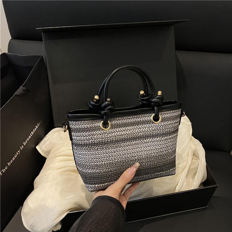 Portable Bucket Bag Women's Bag Summer New Straw Woven Contrasting Shoulder Bag Trendy Messenger Bag