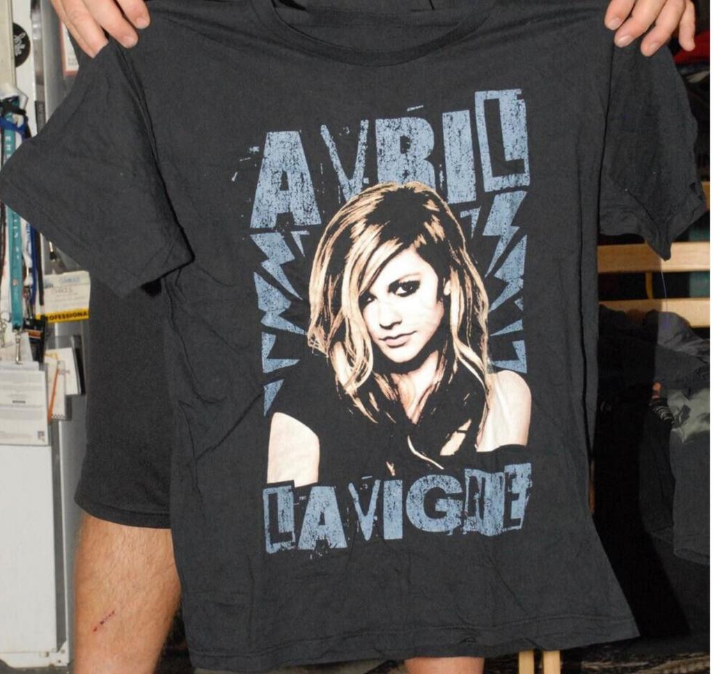 26 Rara T-shirt Nera da Uomo Avril Lavigne The Black Star TOUR T-shirt Unisex