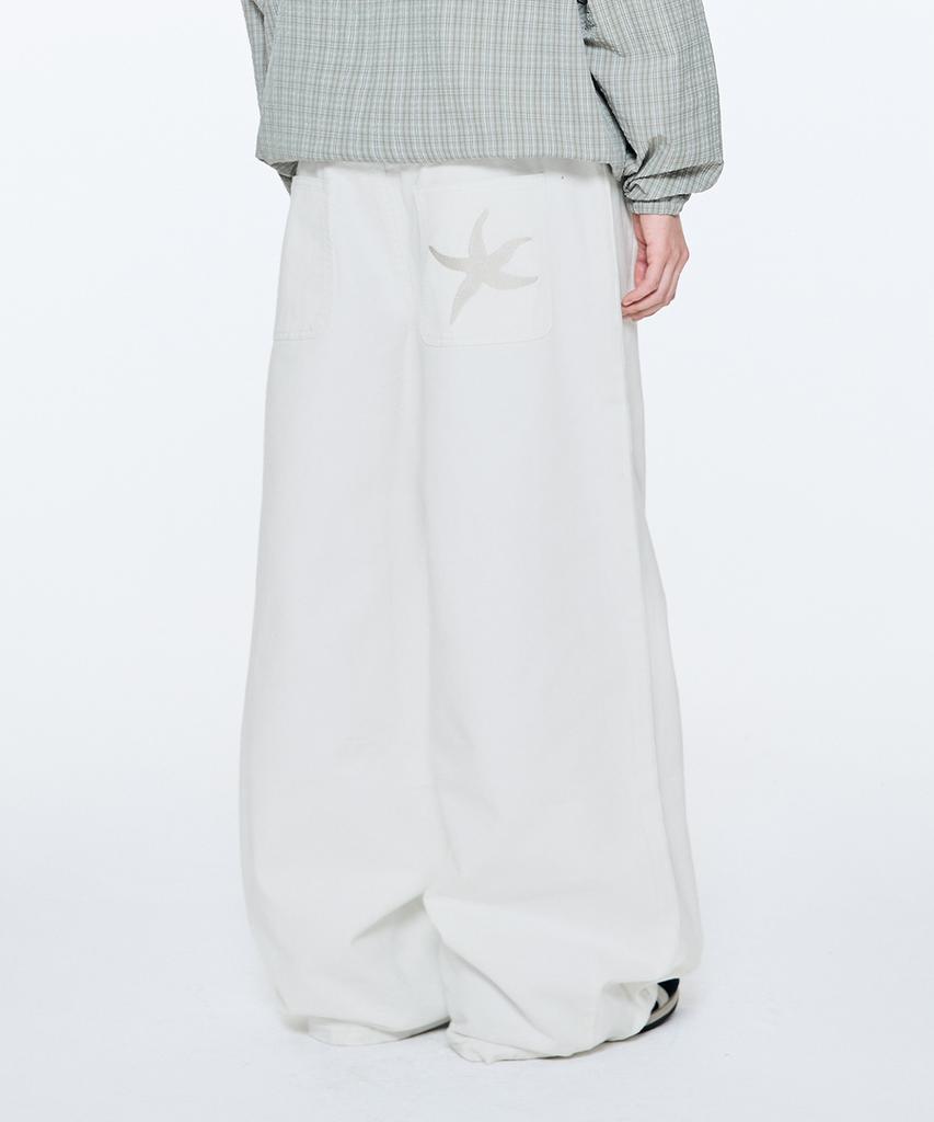 THE COLDEST MOMENT Tcm Starfish Chino Pants (White)