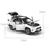 1/32 Toyota RAV4 SUV Legeringsskala Bilmodell Støpt Metall Miniatyr Leketøykjøretøy Lyd og Lys Samleobjekter Barnes leketøy Gaver