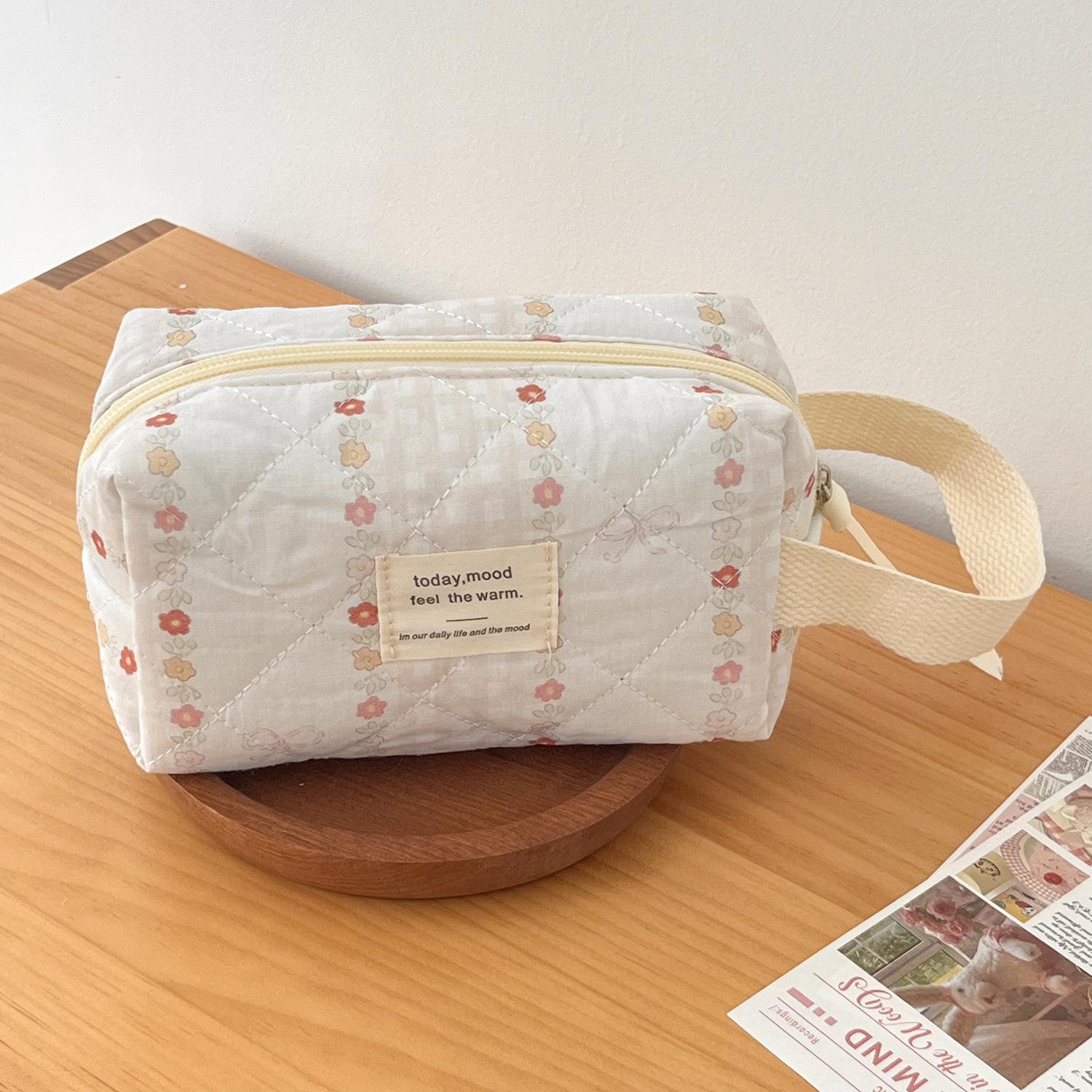 

Stripe Red Flower Women s Cosmetic Bags Portable Quilted Girls Wash Handbags Makeup Case Retro Female Handheld Storage Purse