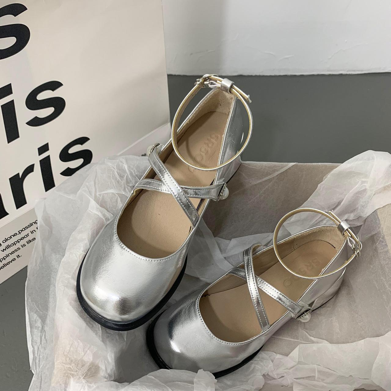 

2024 Новые туфли Мэри Джейн на среднем каблуке для женщин, балетки в стиле ретро с толстым каблуком, перекрестные пряжки, неглубокая мягкая подошва, модельные туфли 34 серебряный