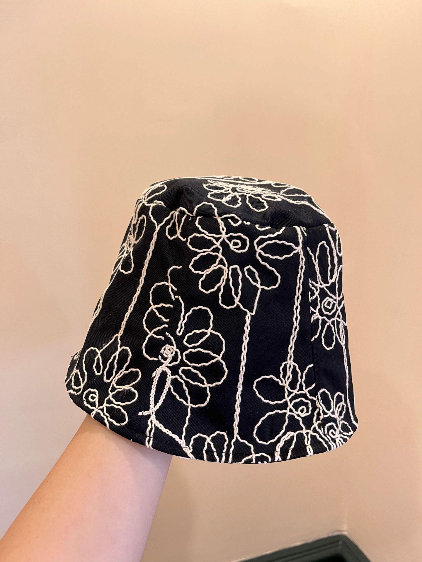 

Весна и осень ретро вышитый цветок берет женский весенне-осенний показ мода на маленькое лицо берет козырек от солнца тенденция шляпа-ведро M（56-58cm）