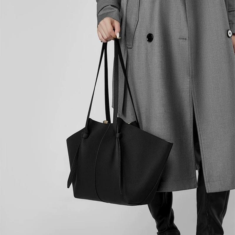 New Trendy Versatile Tote Bag Handheld Commuter Bag Large Capacity Women's Bag Underarm Bag