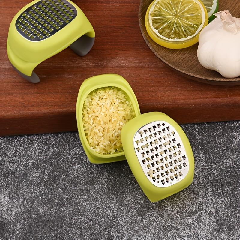 

1PC Compact Kitchen Grill Tool, Manual Ginger and Garlic Chopper, Sturdy Food Chopper and Grill