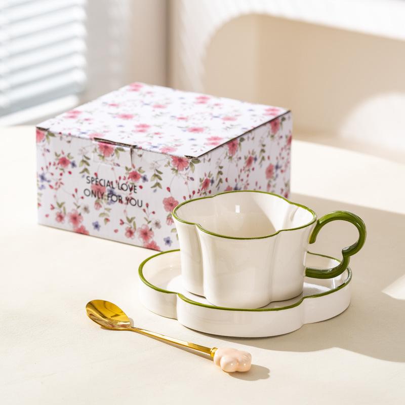 Retro Plum Blossom Coffee Cup And Saucer Set, High-End Exquisite Afternoon Tea Cup Gift Box, Wedding Gift Souvenir