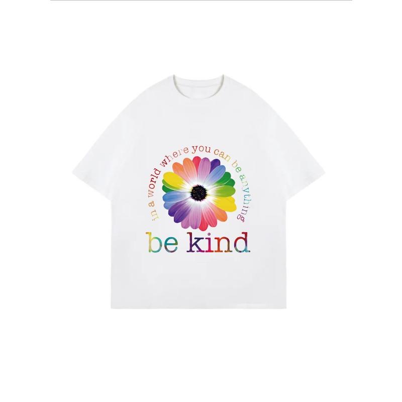 Oversized T-Shirt with Rainbow Gradient Daisy Print – "be Kind" Heartwarming Slogan Artistic Top