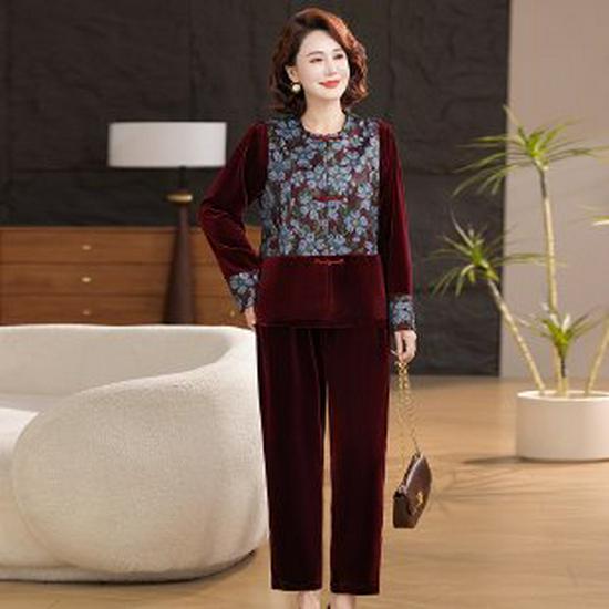 

Stylish Spring Collection: Women s Casual Two-Piece Set for Middle-Aged Women - Tops for Ladies in Their 40s 3XL червоний