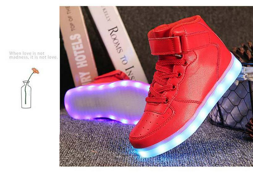 Scarpe da Skateboard High-Top con Luci e Ricarica USB: Taglie alla moda per Genitori-Figli, Coppie e Uomini