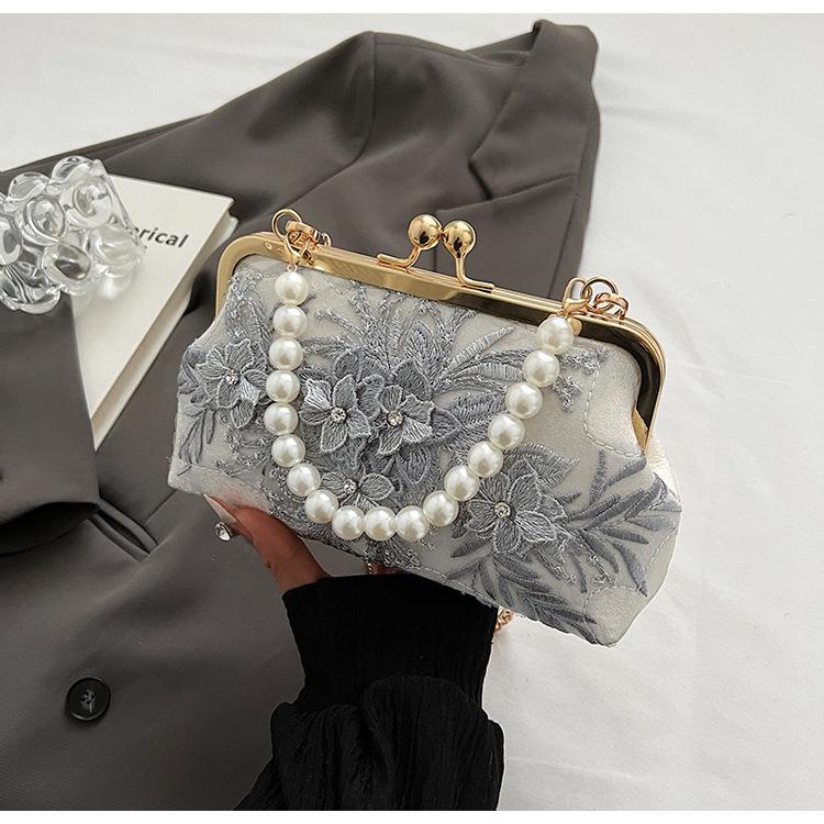 Chinese Style Floral Embroidered Shoulder Bag Elegant Handbag Retro Small Square Bag Wedding Party Lace Clutch Women Evening Bag