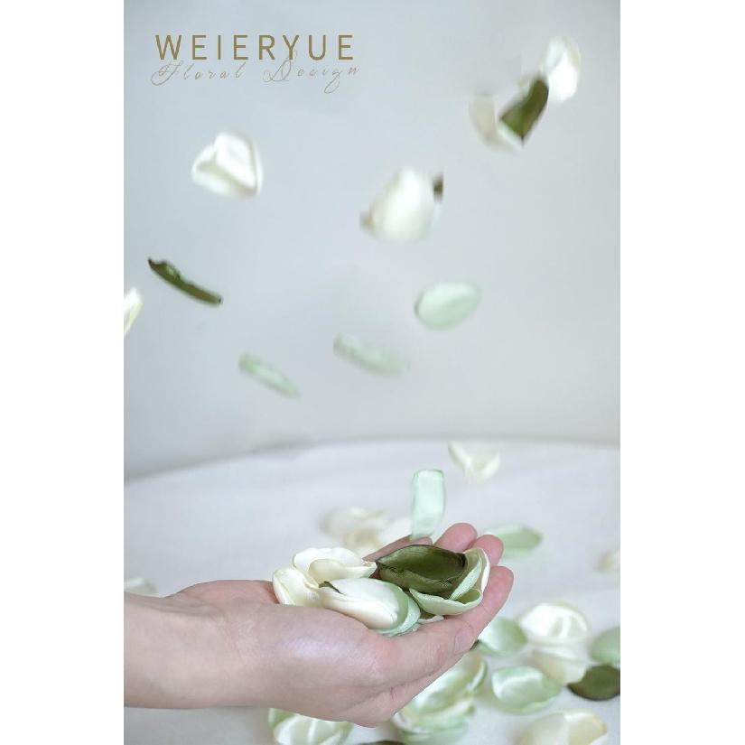 300PCS Silk Rose Petals,Beautiful Realistic Scatter Rose Petals Romantic Night Decoration,Wedding Party Decoration Artificial Flowers Petals(Olive