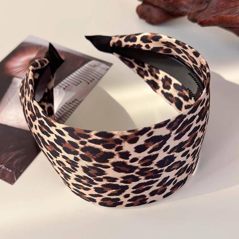 

Ретро Пожилые Леопардовый принт Широкополые Повязки на голову для женщин Мода Темперамент Обруч для волос Женская Вечеринка Аксессуары для волос Новые