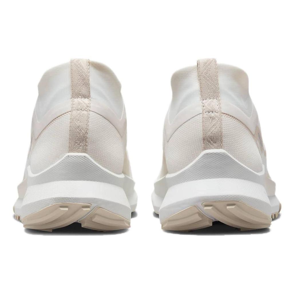 Nike React Pegasus Trail 4 GORE-TEX Phantom Light Orewood Braun Unisex Sneakers Creme Summit-Weiß DJ7926-007