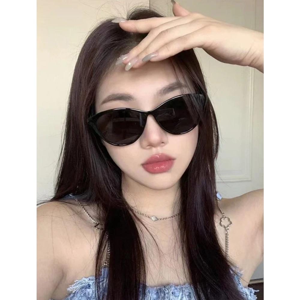 1PC Fashion Cat Eye Sunglasses Women Luxury Brand Designer Sun Glasses Ladies Black Eyeglass Frame Female Shades Eyewear