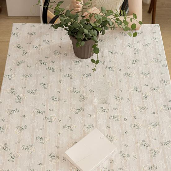 Lilac Floral Tablecloth, Cotton Small Fresh Flower Print Table Cover, Pastoral Style Breathable Cloth for Desk, Dorm Room Decor, Coffee Corner &