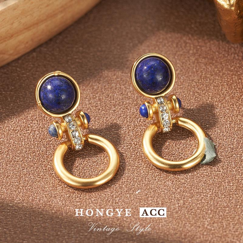 

Retro French Natural Stone Circle Earrings with Diamond Design Medium Antique Gold