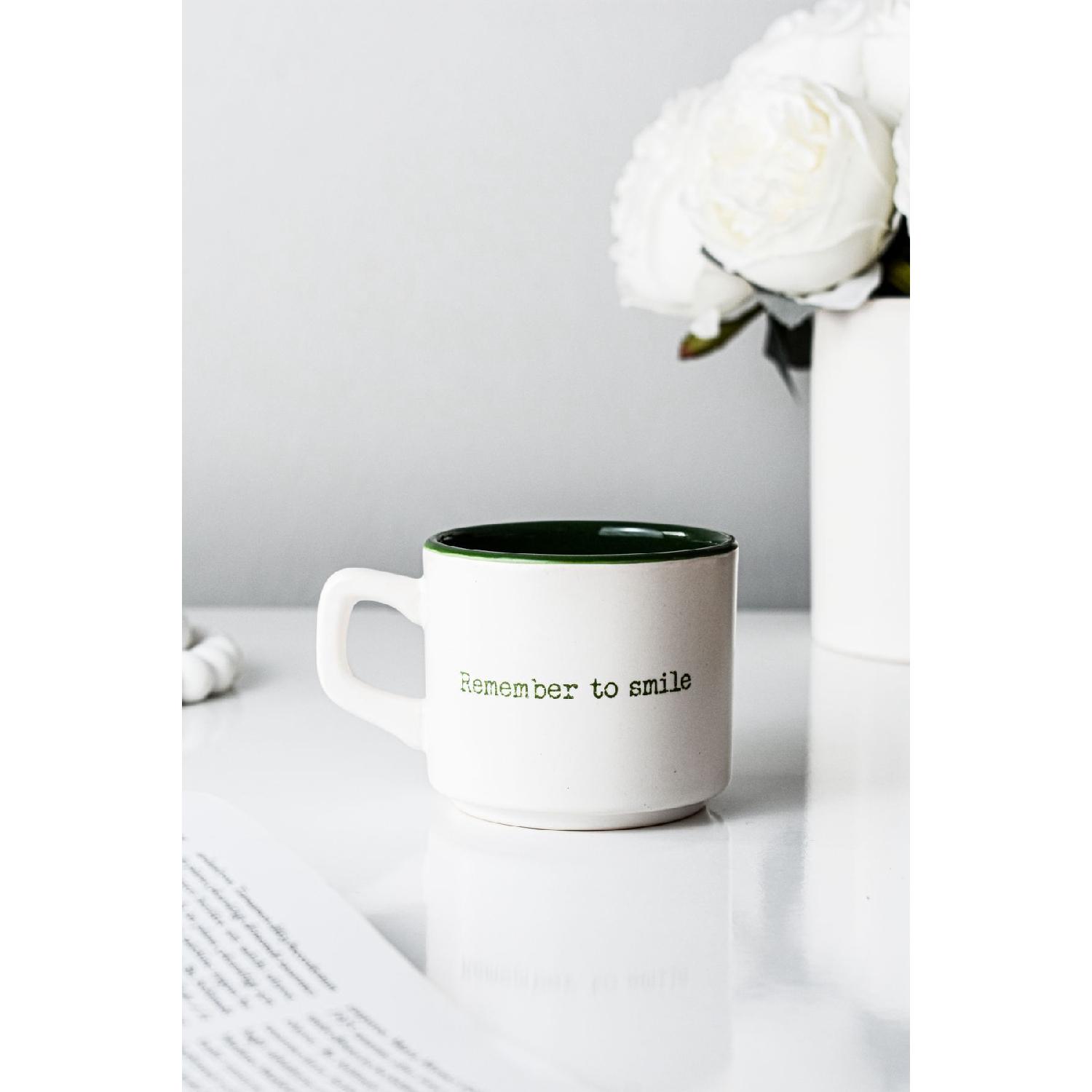 

Зеленая кружка «Не забывай улыбаться»