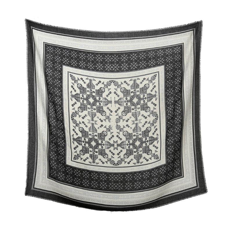 

Women s new travel retro literary and artistic scarf, printed messy large square scarf, soft silk scarf, sunshade shawl 135-135cm