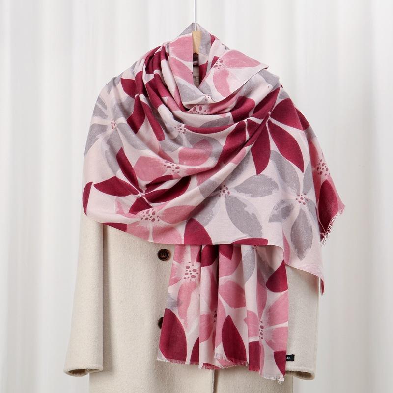 

Pear Blossom Rain Skin-friendly Velvet Autumn and Winter Skin-friendly and Warm Imitation Cashmere Printed Scarf Versatile Shawl 88*180cm рожевий
