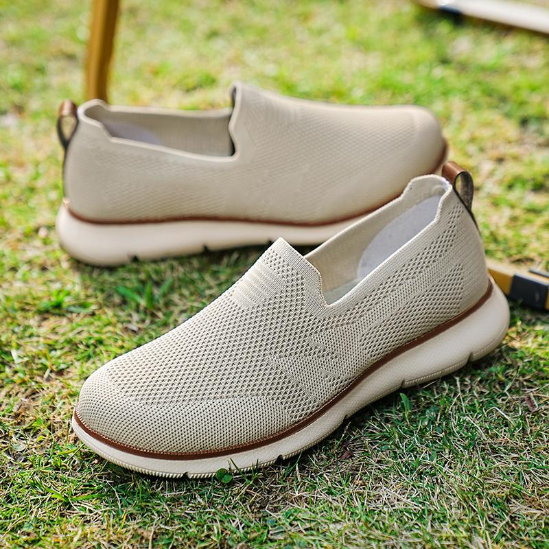 Breathable Mesh Men's Loafers Retro Style Slip-ons Men Anti-slip Casual Sports Shoes Elastic Walking Shoes Big Size