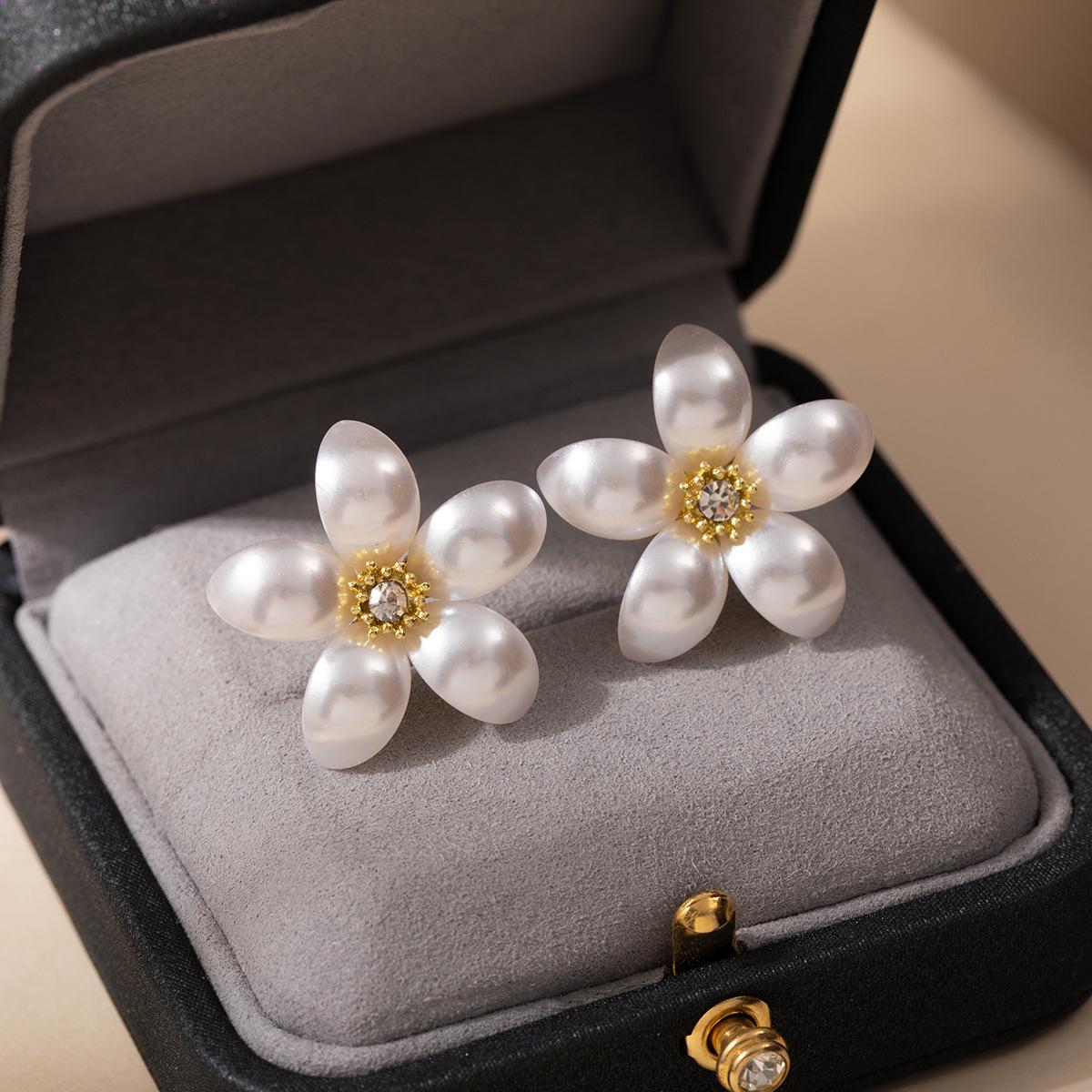 Silver Needle Fresh Floral Pearl Stud Earrings: Japanese Korean Style, High-End Luxury for Women