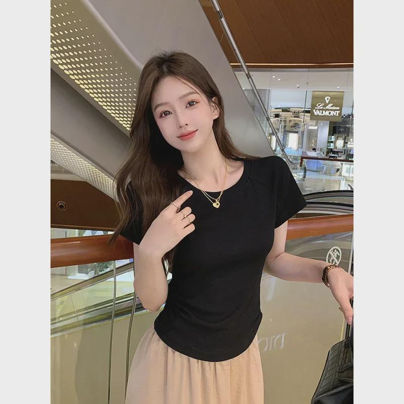 2024 Women's Summer Hot Girl Short-Sleeve Slim Fit T-Shirt with Back Hollow and Pleated Waist Design