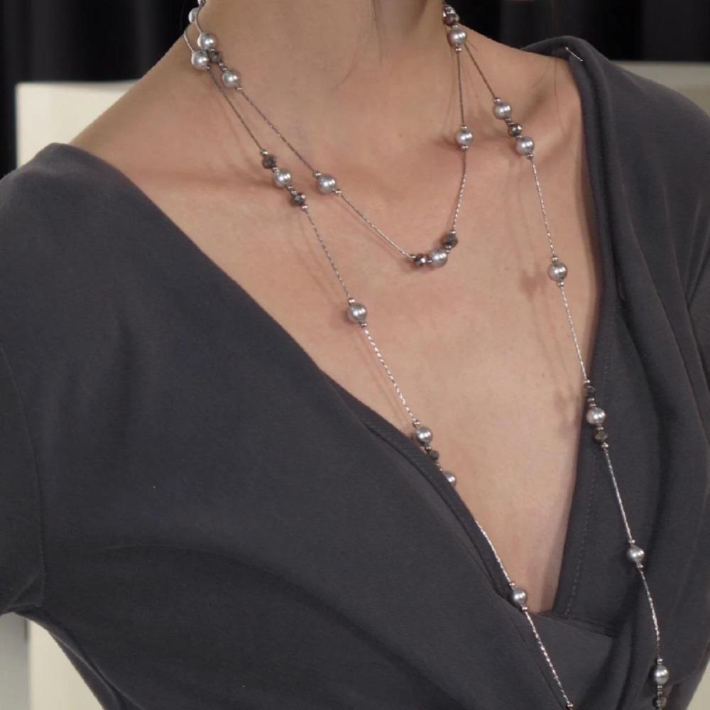 , A Variety of Wearing Methods, Sweater Chain Temperament, Niche Design, Light Luxury Collarbone Chain, Neck Chain.