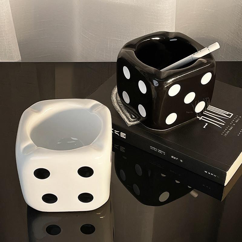 High-End Creative Ceramic Ashtray: Unique Tabletop Gift for Boyfriend, Trendy & Stylish