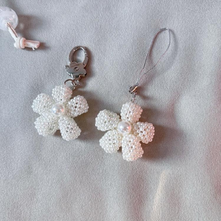Delicate Pearls Flower Handphone Pendant/Keychain Lightweight Key Holder Mobile Phone Decoration Handbag Charm