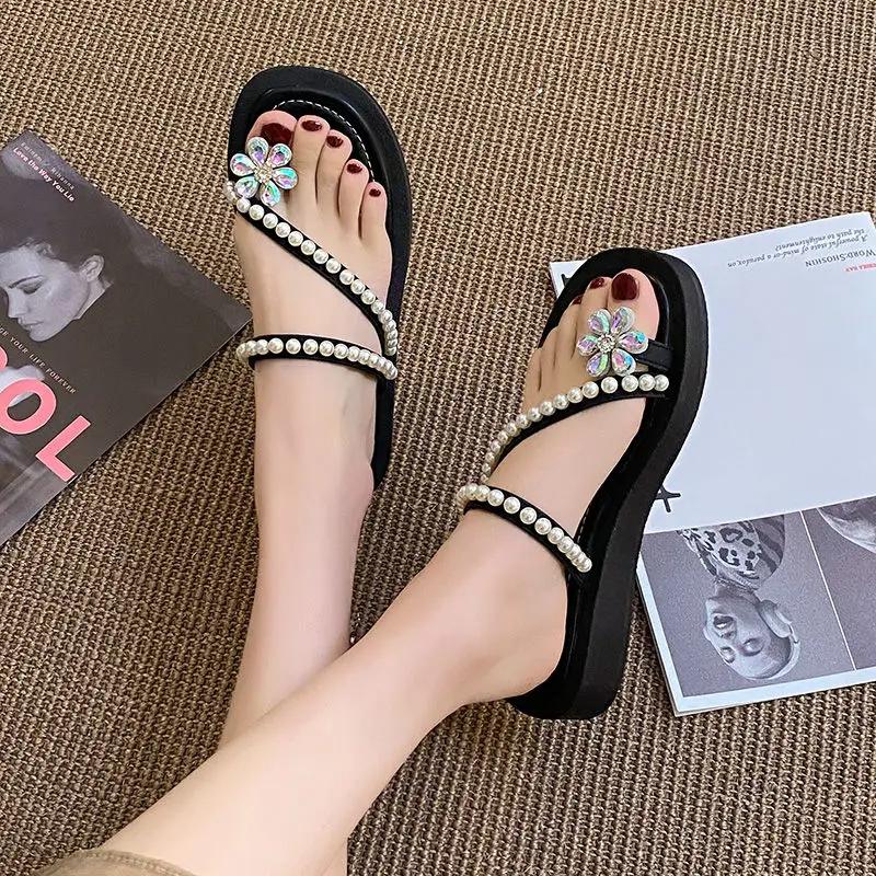 Fashion Soft Woman Slippers Outside On Offer Clappers Slides New Collection Sandals 2025 Summer H Sandal Sale Small Size Shoes for Women