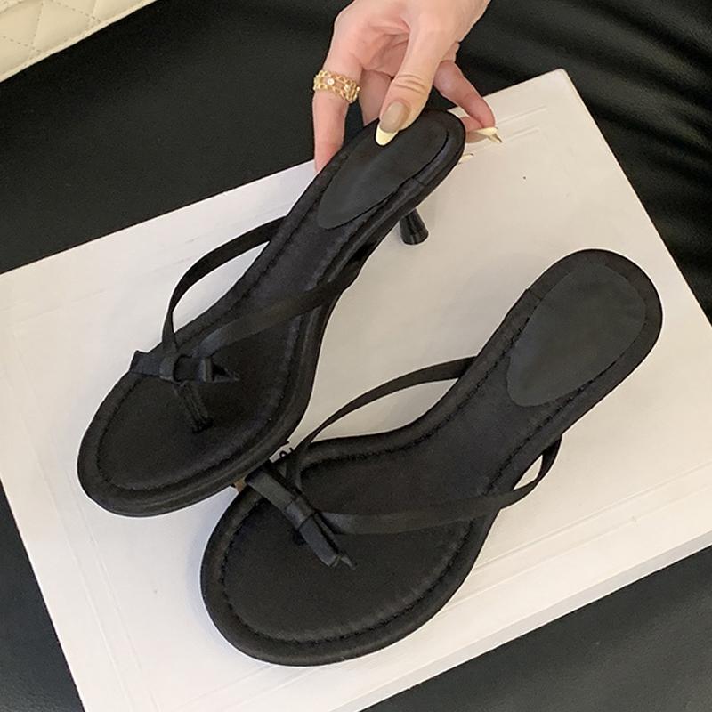 Summer Fashion Butterfly-knot Satin Women Slipper omen Round Clip Toe Beach Casual Sandal Thin Low Heels Flip Flops Shoes