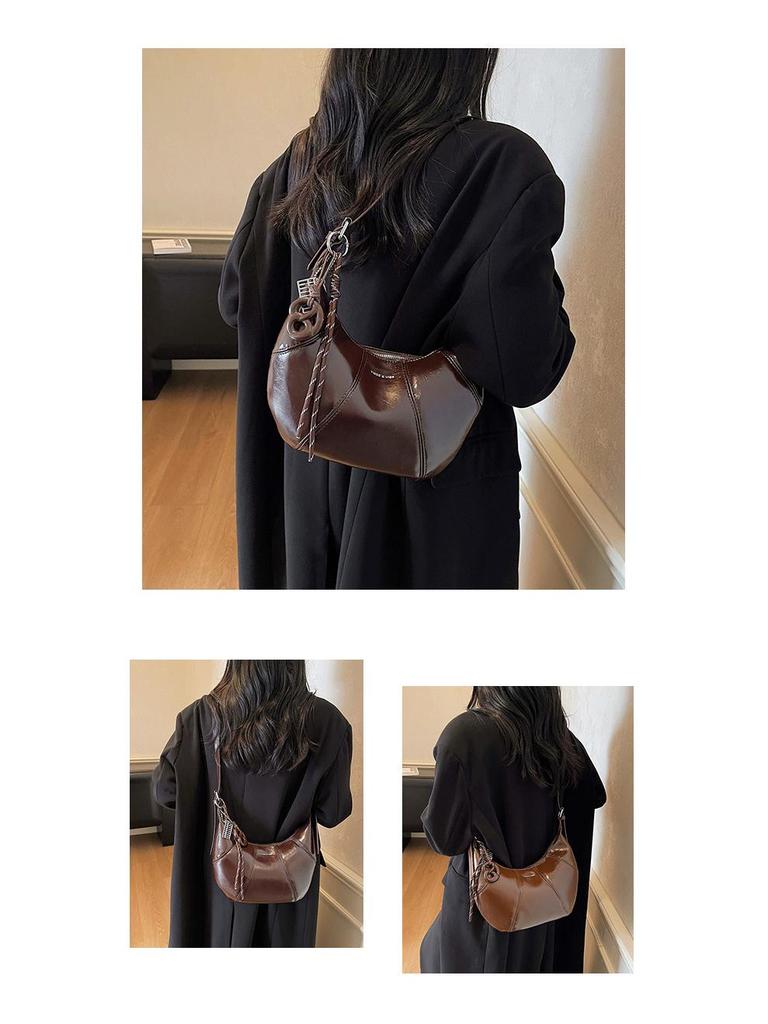 Autumn/Winter 2025 Minimalist Large Capacity Shoulder Bag - Casual Crossbody Dumpling Design