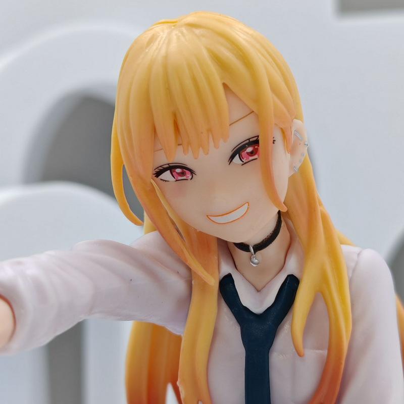 Changing dolls fall in love, sitting like Duochuan Sea Dream figure, school uniform animation beautiful girl second dimension