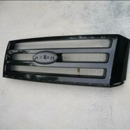 The 8L14-8200-C grille fits 2007-2014 Ford Expedition models.