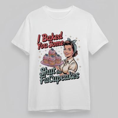 Damen Übergröße Trend Klassisches T-Shirt Mädchen serviert Cupcakes Retro Print T-Shirt