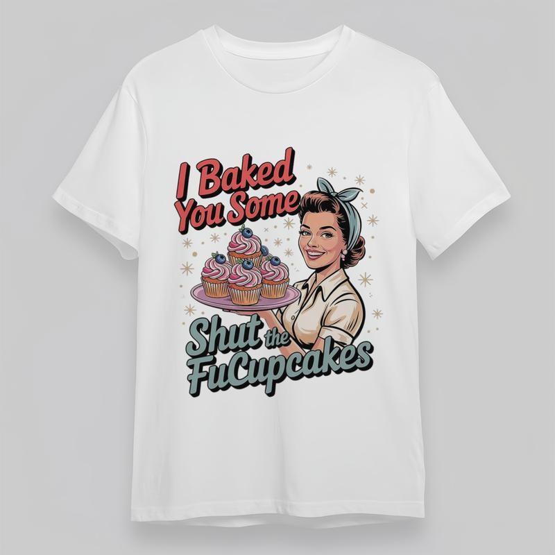 

Women s Plus Size Trend Classic T-Shirt Girl Serving Cupcakes Retro Print Tee L